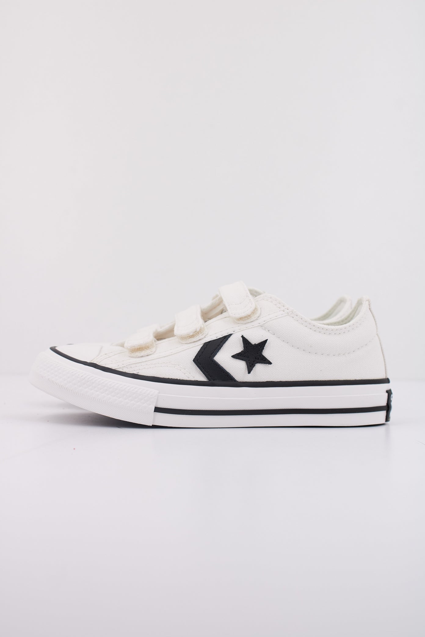 CONVERSE STAR PLAYER  V OX en color WHTBLK  (1)
