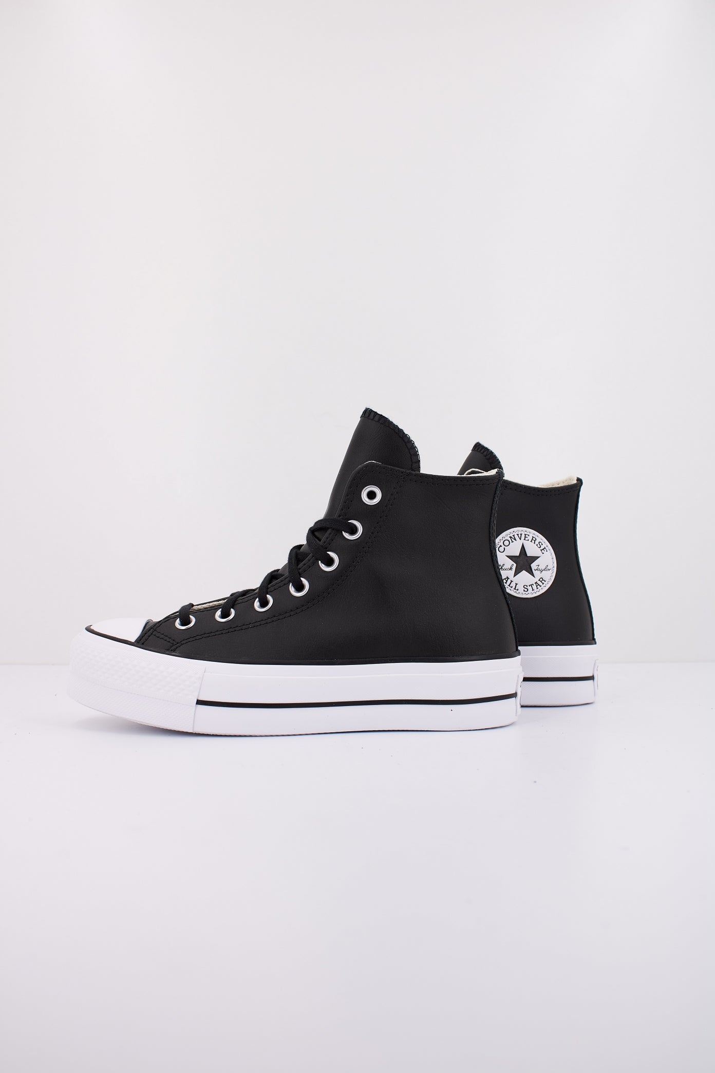 CONVERSE HI LIFT LEATHER en color BLACK  (1)
