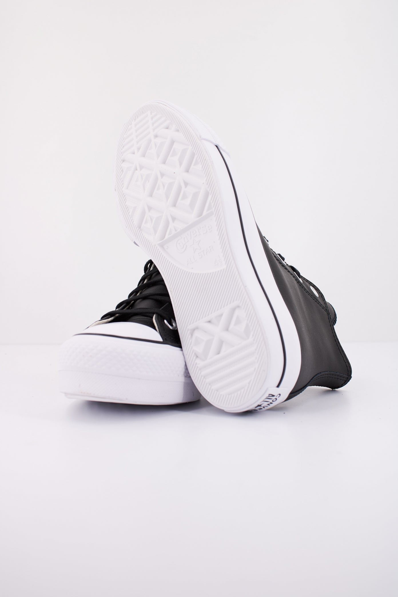 CONVERSE HI LIFT LEATHER en color BLACK  (5)