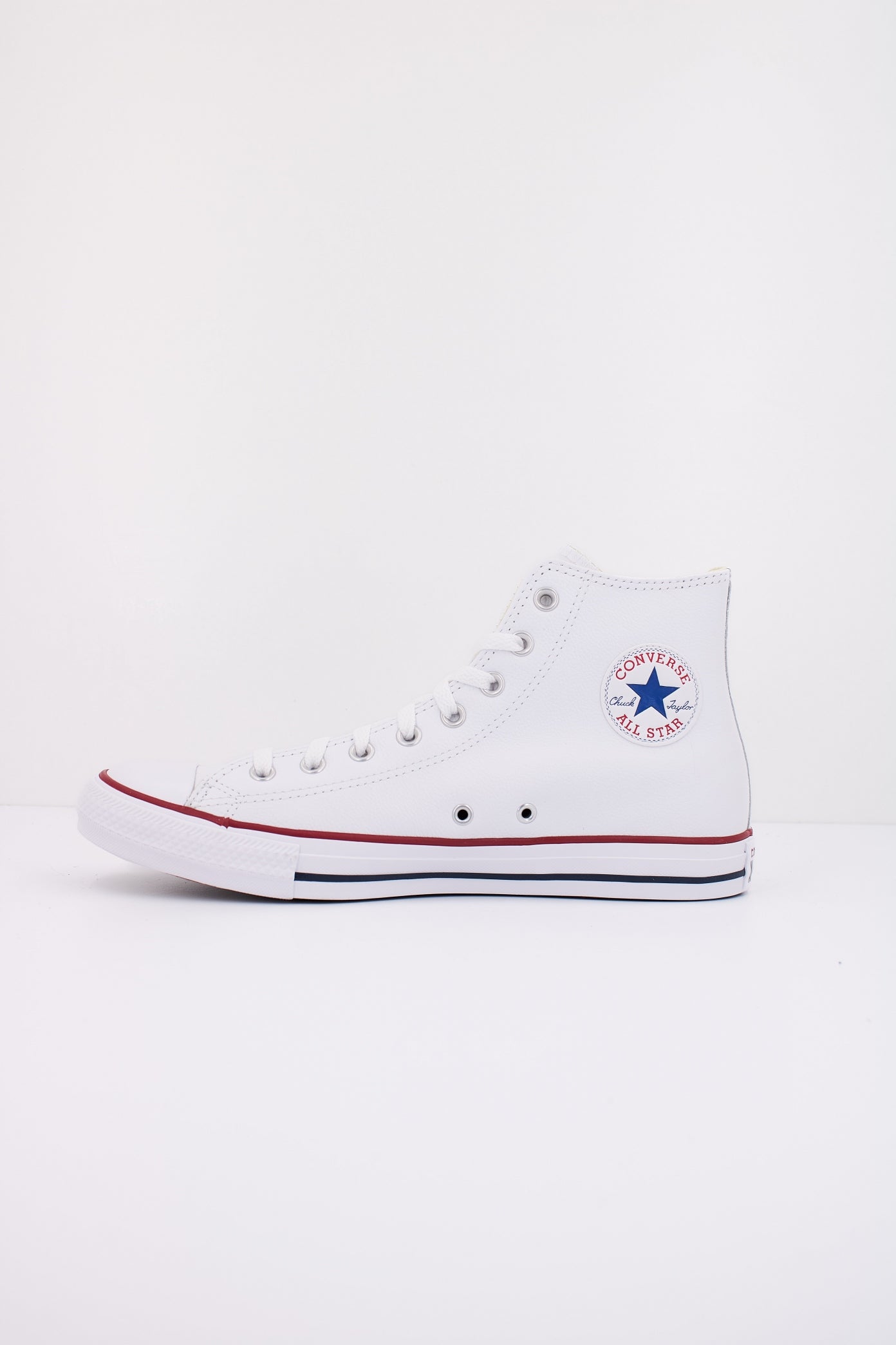 CONVERSE CHUCK TAYLOR LEATHER en color WHITE  (1)