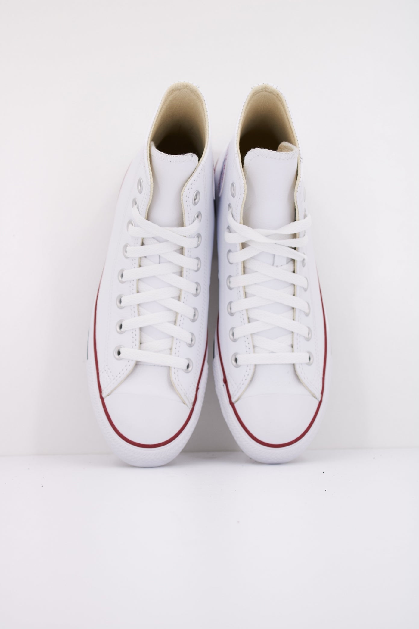 CONVERSE CHUCK TAYLOR LEATHER en color WHITE  (3)