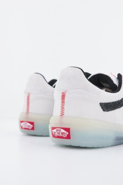 VANS UA EVDNT ULTIMATEWAF en color WHITE  (3)