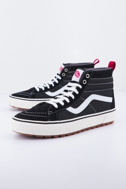 VANS UA SK- HI MTE- en color BLACK  (1)