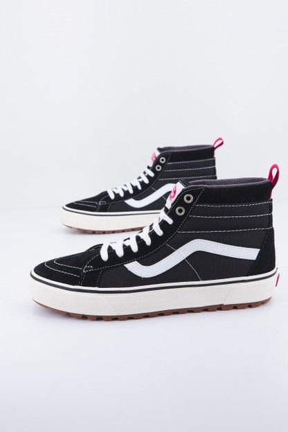 VANS UA SK- HI MTE- en color BLACK  (2)