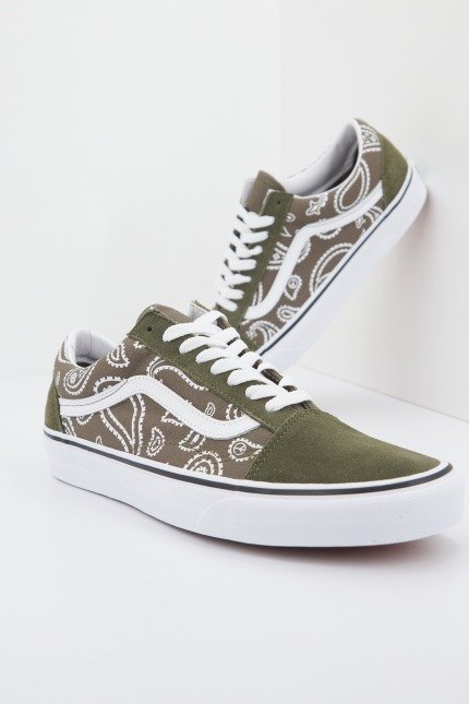 VANS UAOLD SKOOL  en color GRPLFTRWHT  (1)