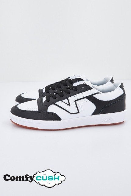 VANS UA LOWLAND CC en color BLCKWHT  (1)