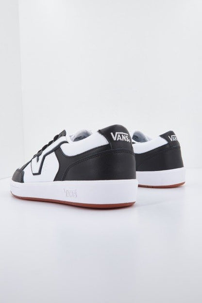 VANS UA LOWLAND CC en color BLCKWHT  (4)