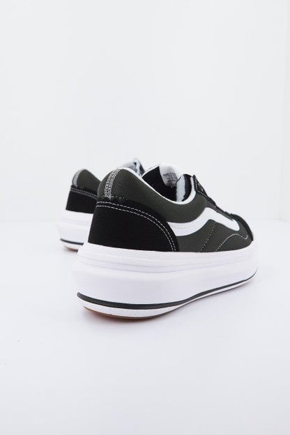 VANS OLD SKOOL OVERT CC en color BLACK  (3)