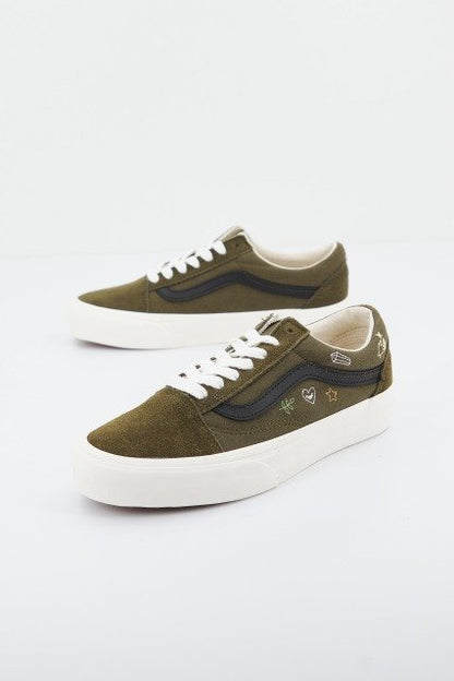 VANS OLD SKOOL VR en color DRKOLIVE  (2)