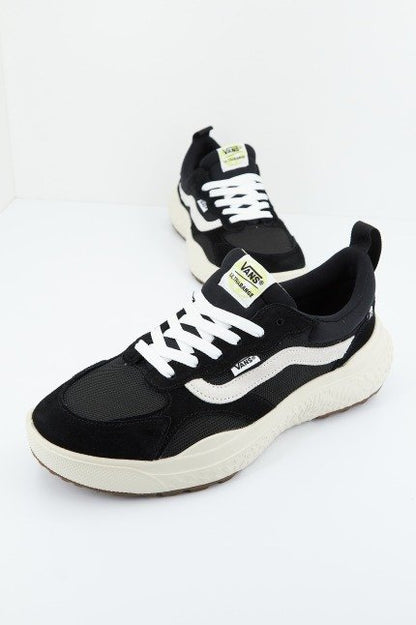 VANS ULTRARANGE NEO VR en color BLCKWHT  (1)