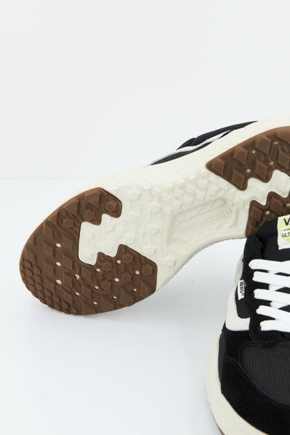 VANS ULTRARANGE NEO VR en color BLCKWHT  (2)