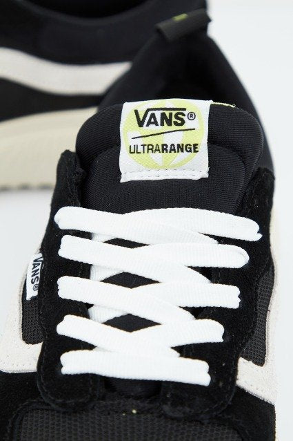 VANS ULTRARANGE NEO VR en color BLCKWHT  (3)