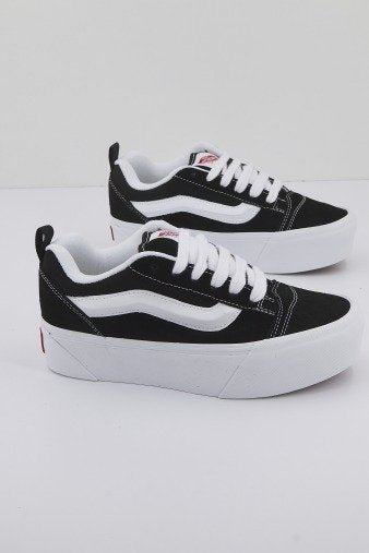 VANS  KNU STACK en color BLCKWHT  (1)