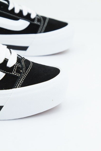VANS KNU STACK en color BLCKWHT  (3)