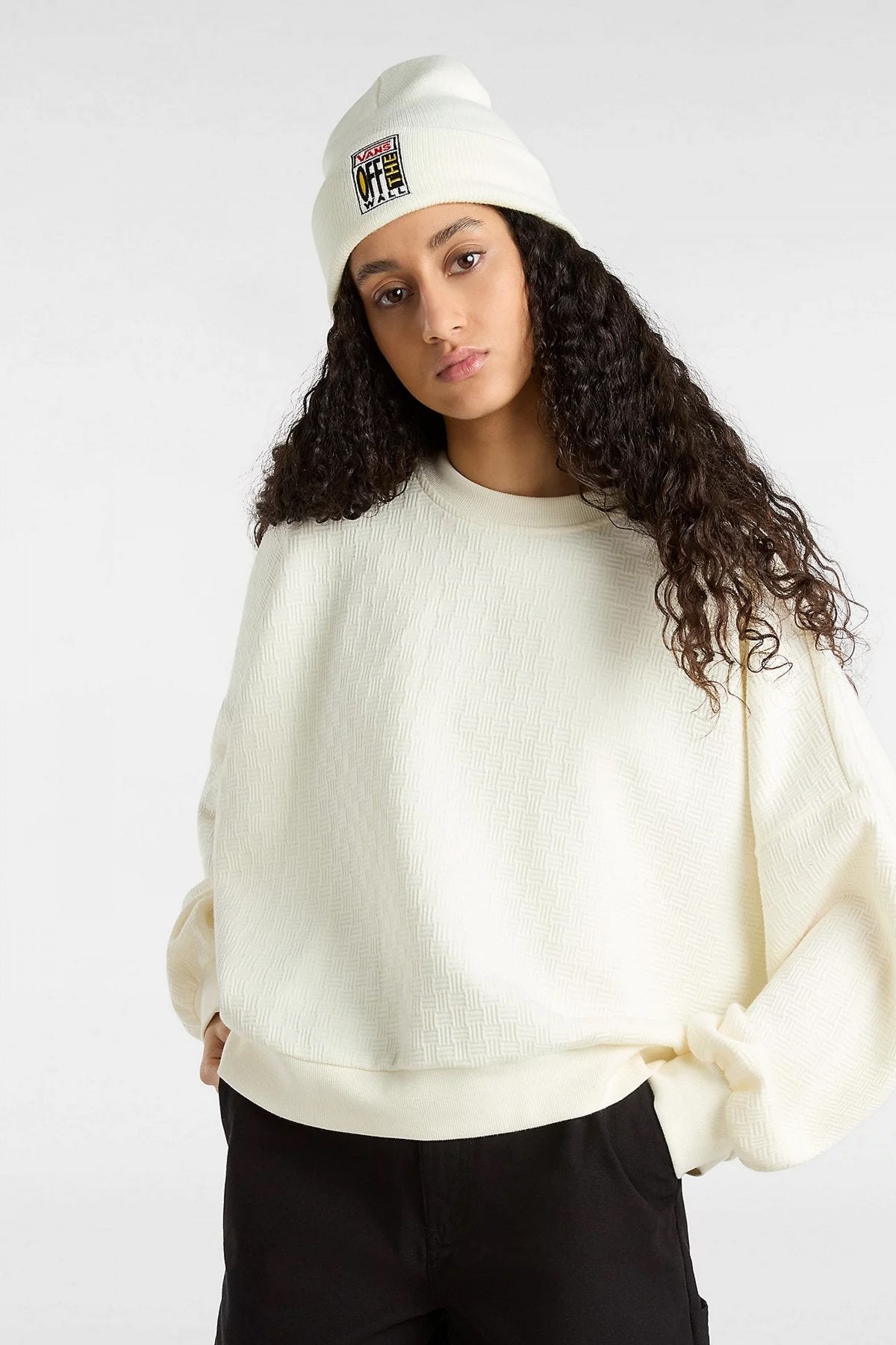 VANS SABINE LOOSE CREW en color MRSHMLL  (1)