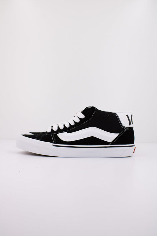 VANS KNU MID en color BLACKTRUEW  (1)