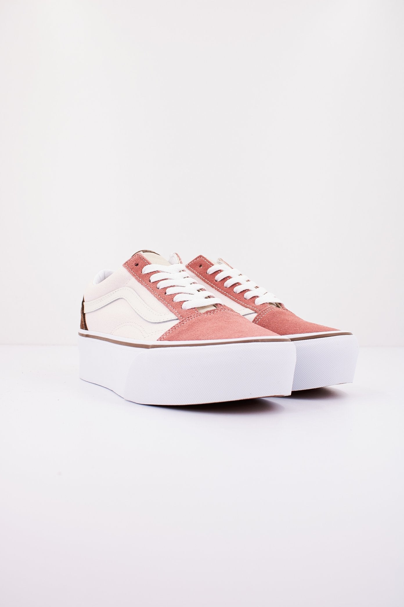 VANS OLD SKOOL STACKFORM en color MLTCLR  (2)