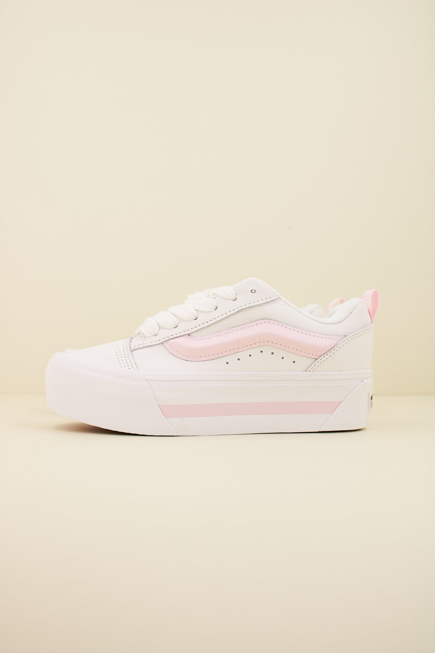VANS KNU STACK en color WHTPNK  (1)
