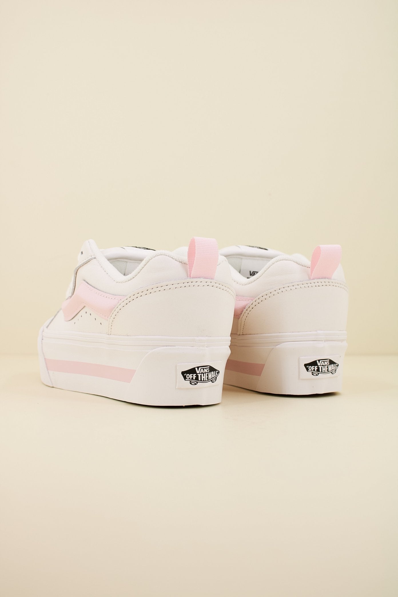 VANS KNU STACK en color WHTPNK  (3)