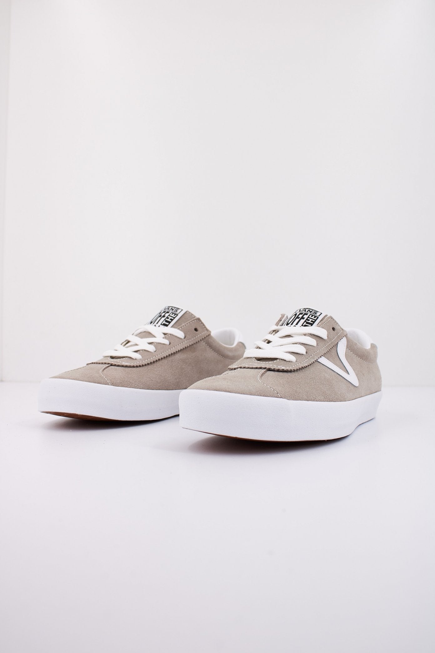 VANS SPORT LOW en color KHKWHT  (2)