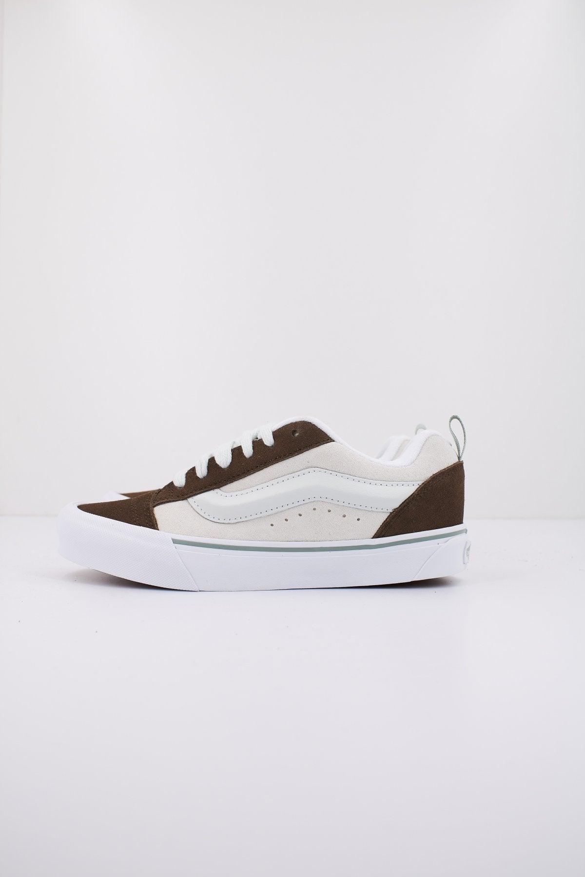VANS KNU SKOOL en color BLCKBLU  (1)