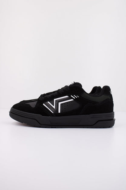 VANS UPLAND en color BLKWHT  (1)