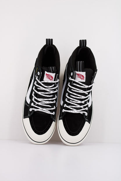 VANS MTE SK-HI WATERPROO en color BLKWHT  (3)