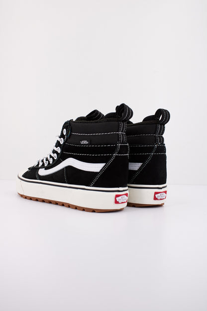 VANS MTE SK-HI WATERPROO en color BLKWHT  (4)