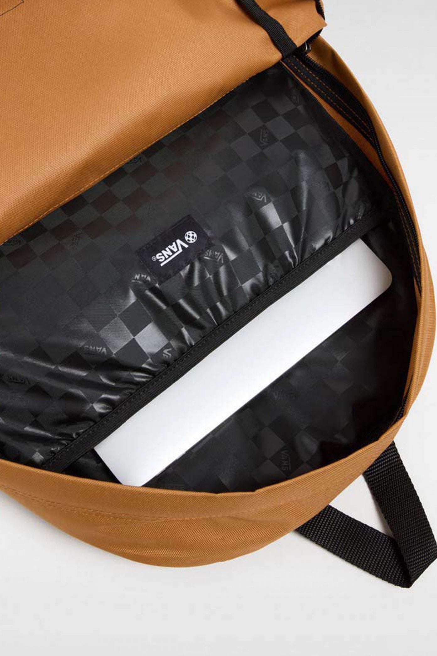 VANS  OLD SKOOL BACKPACK en color BRWSGR  (4)
