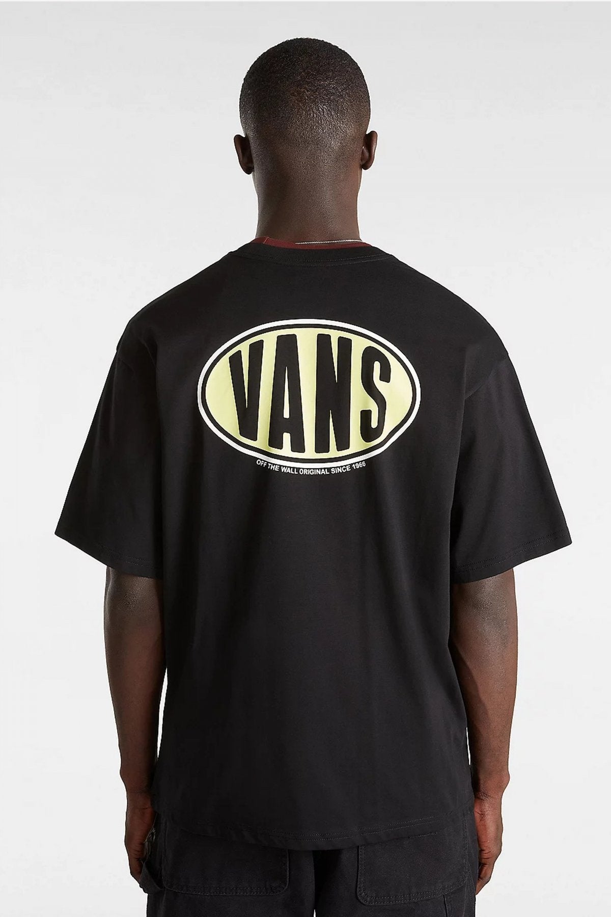 VANS SPRAY ON SS en color BLACK  (3)