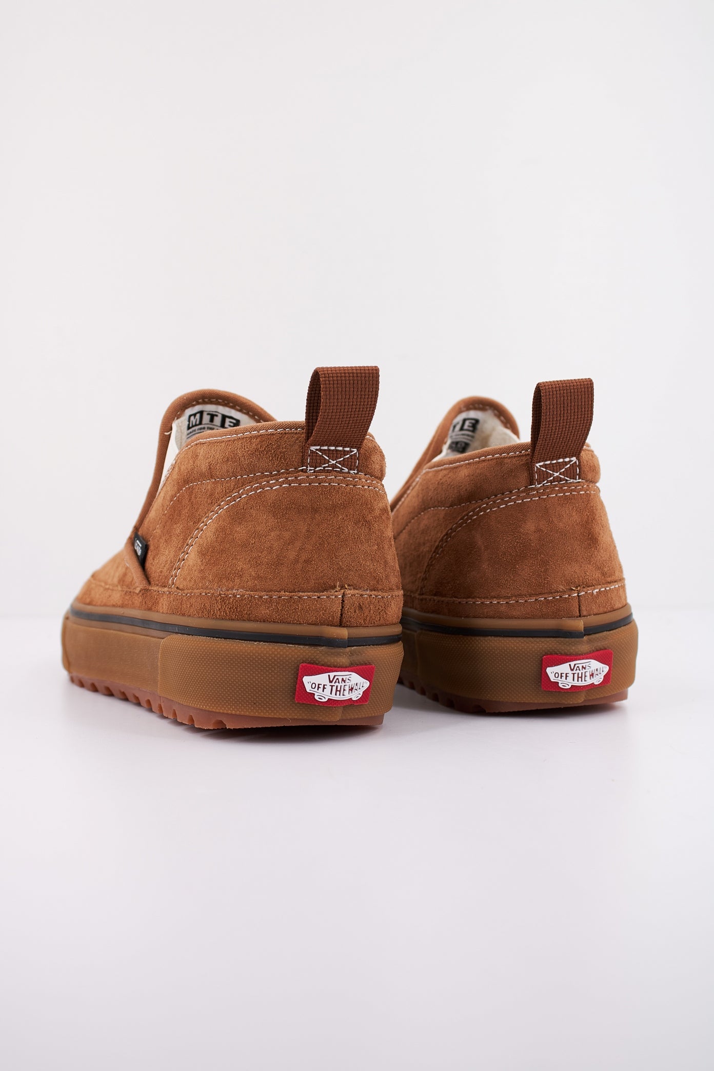 VANS MID SLIP MTE- en color CHPMNKGMS  (4)