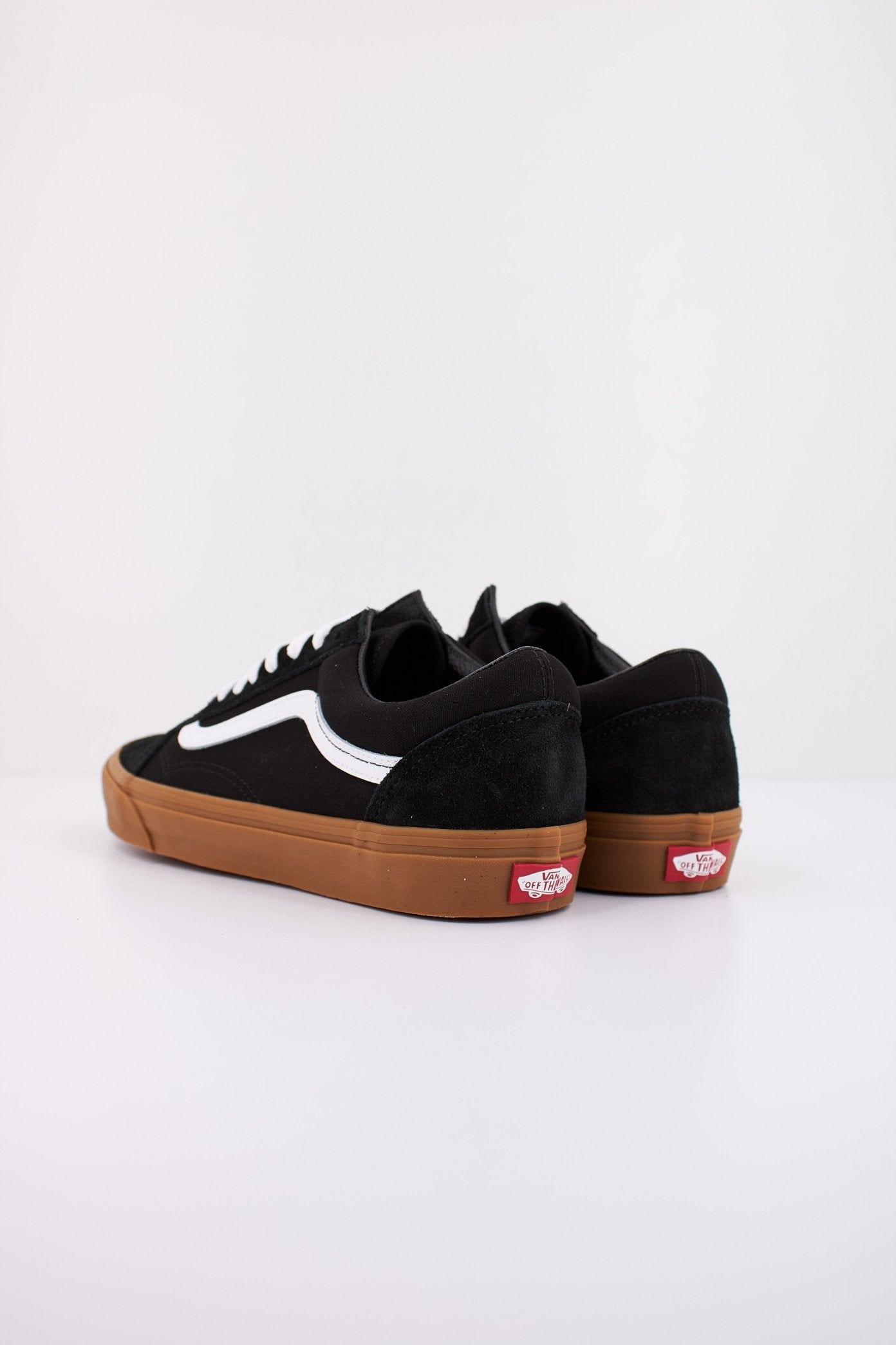 VANS OLD SKOOL en color BLACKGUM  (4)