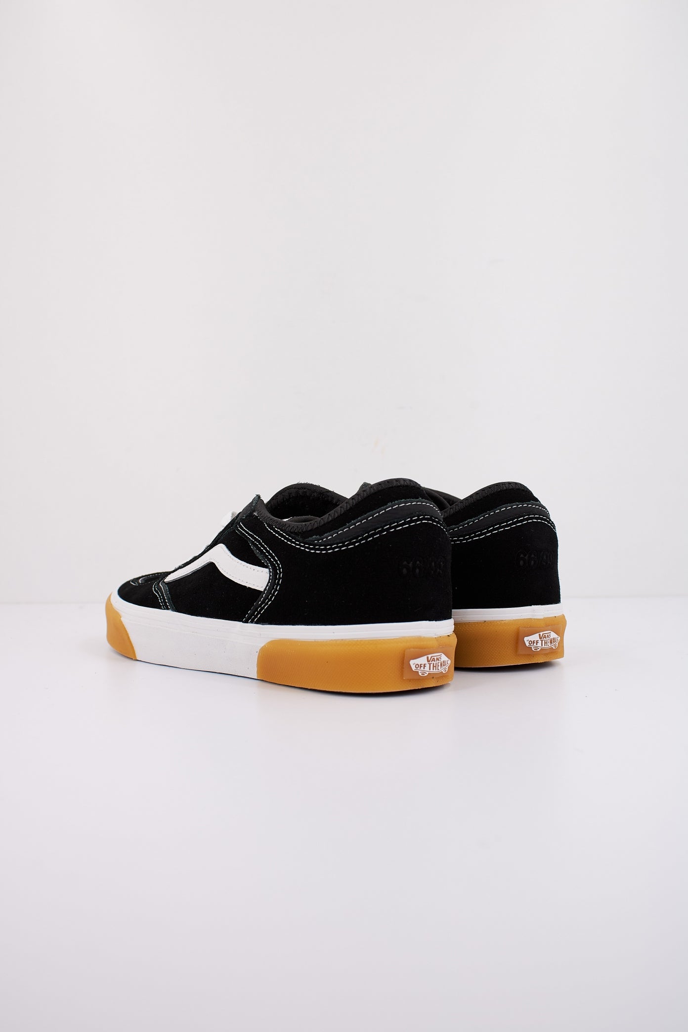 VANS ROWLEY CLASSIC en color BLCKWHTGM  (4)