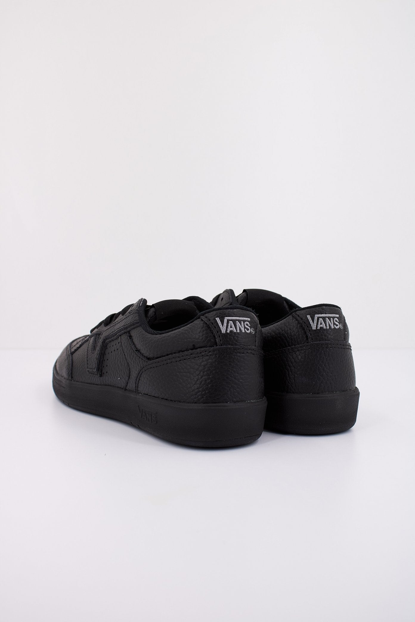 VANS LOWLAND CC en color BLACK  (4)