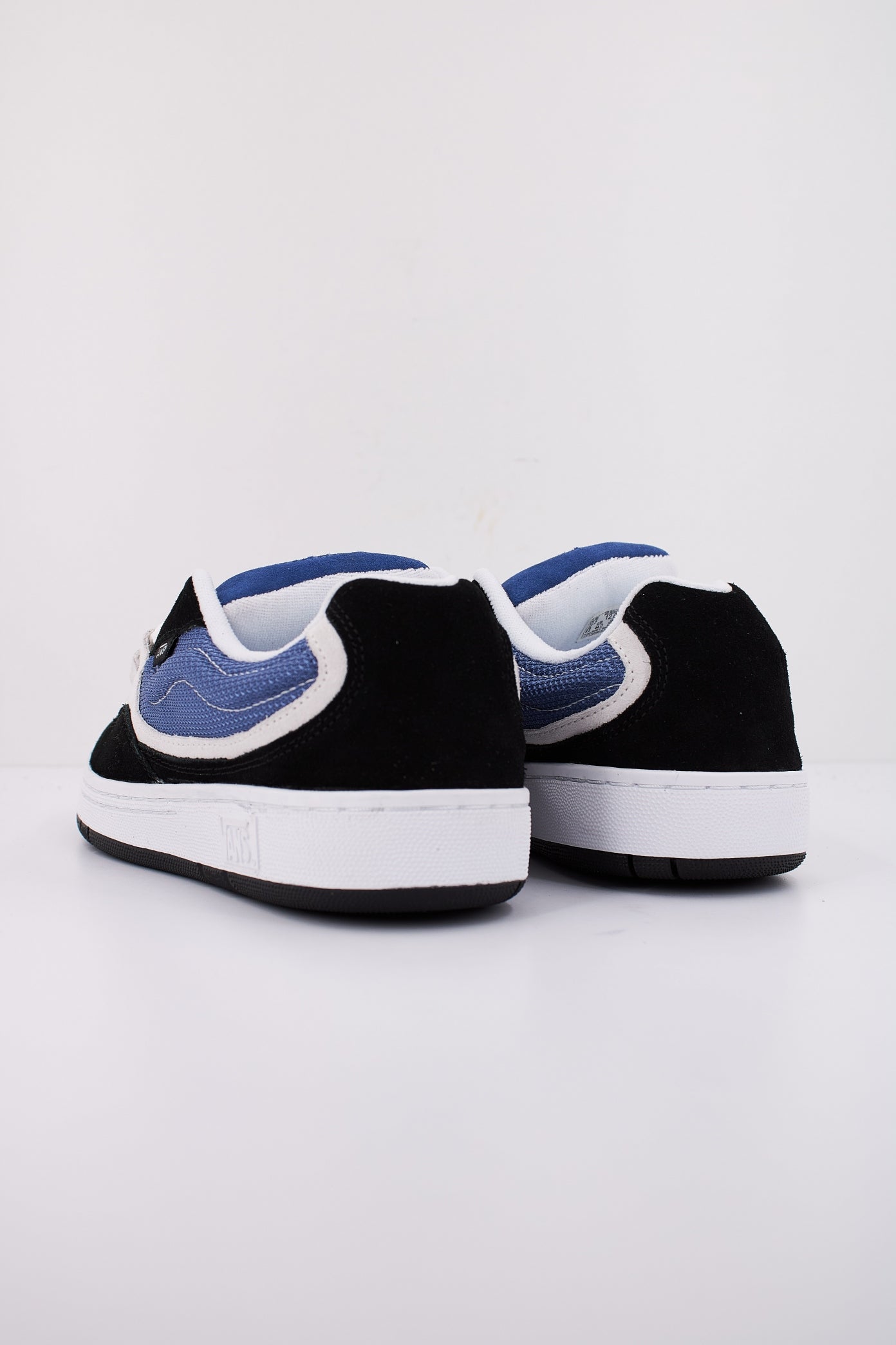 VANS SPEED LS en color BLCKNVY  (4)
