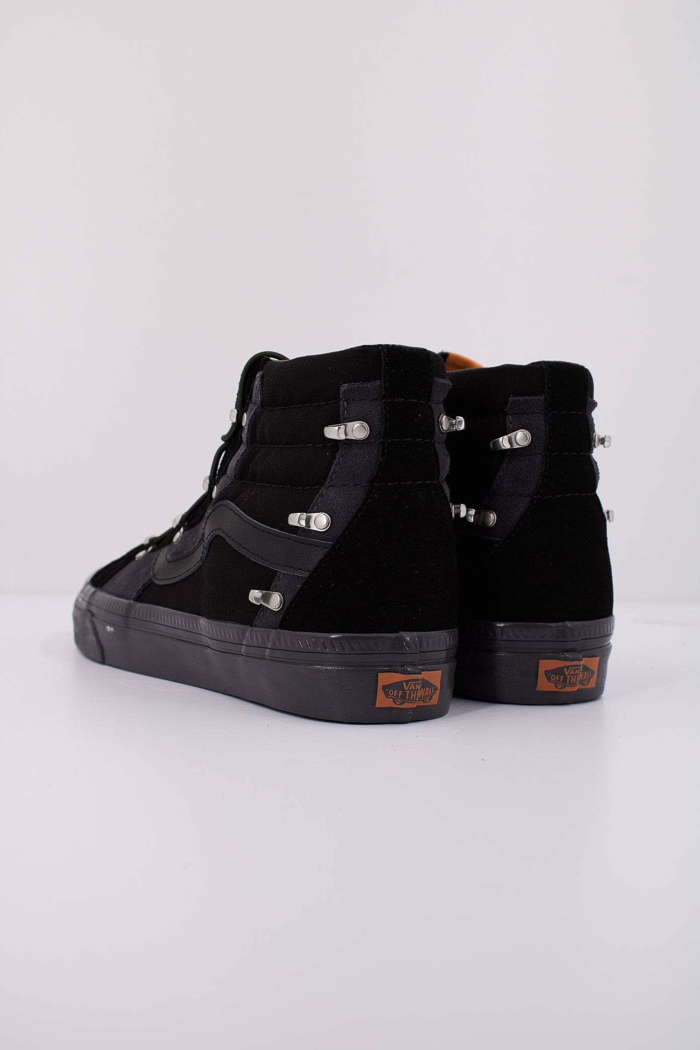 VANS SK-HI ECHO DX en color ASPHBLCK  (4)