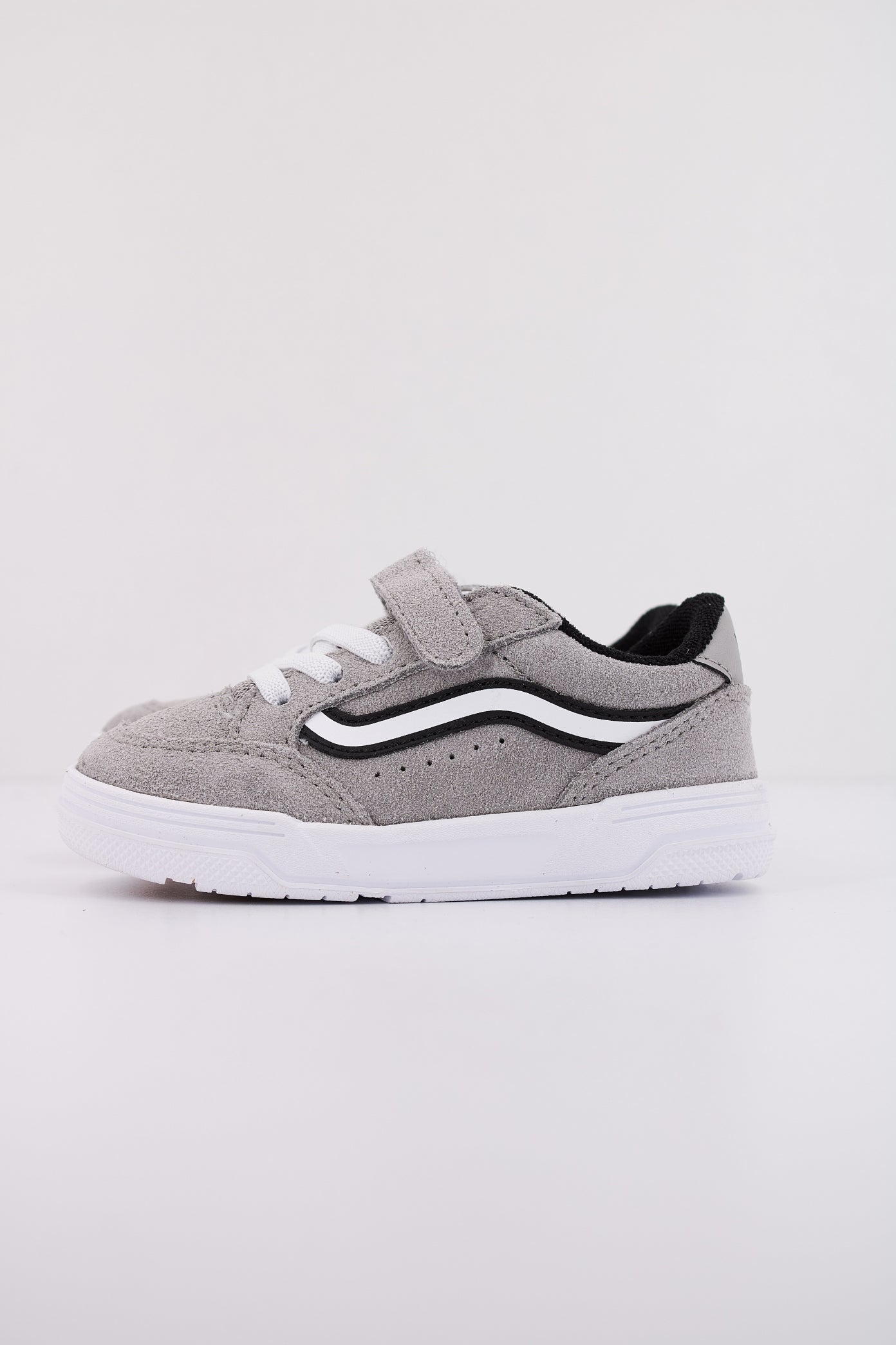VANS HYLANE V en color GRYBLK  (1)