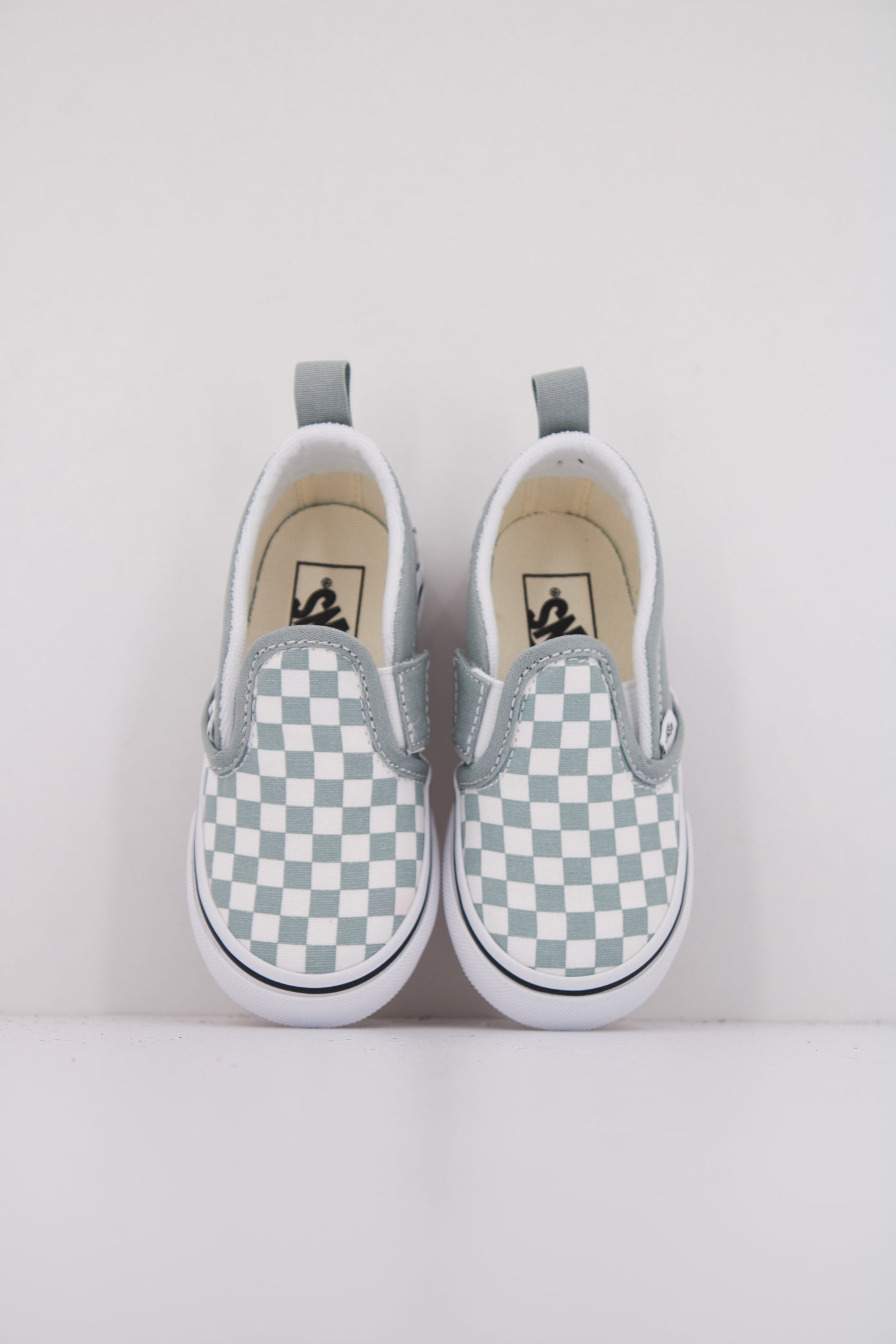 VANS SLIP ON V en color PREGRY  (3)
