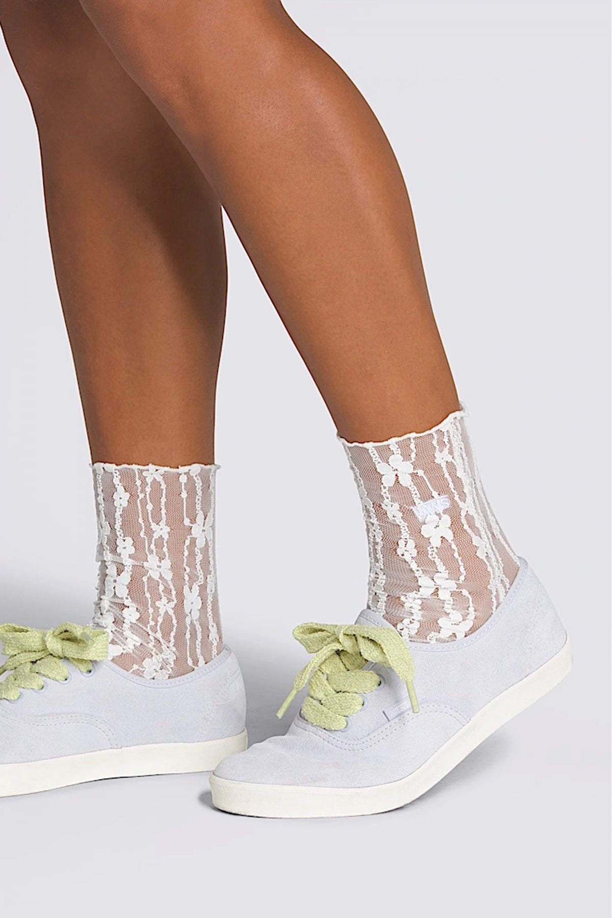 VANS LACY HALF CREW en color WHITE  (2)