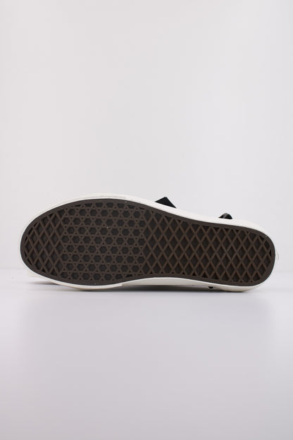 VANS OLD SKOOL en color BLACK  (5)