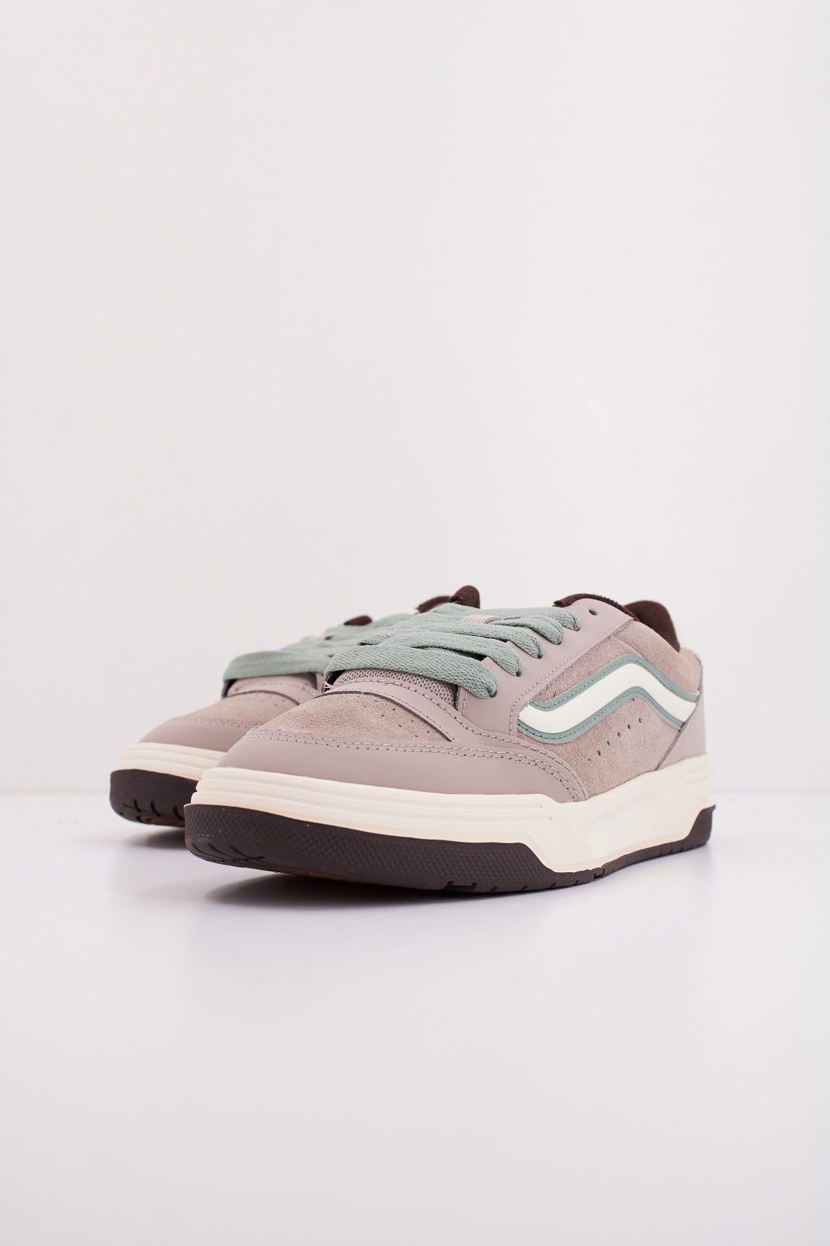 VANS HYLANE en color ATMSPHR  (2)