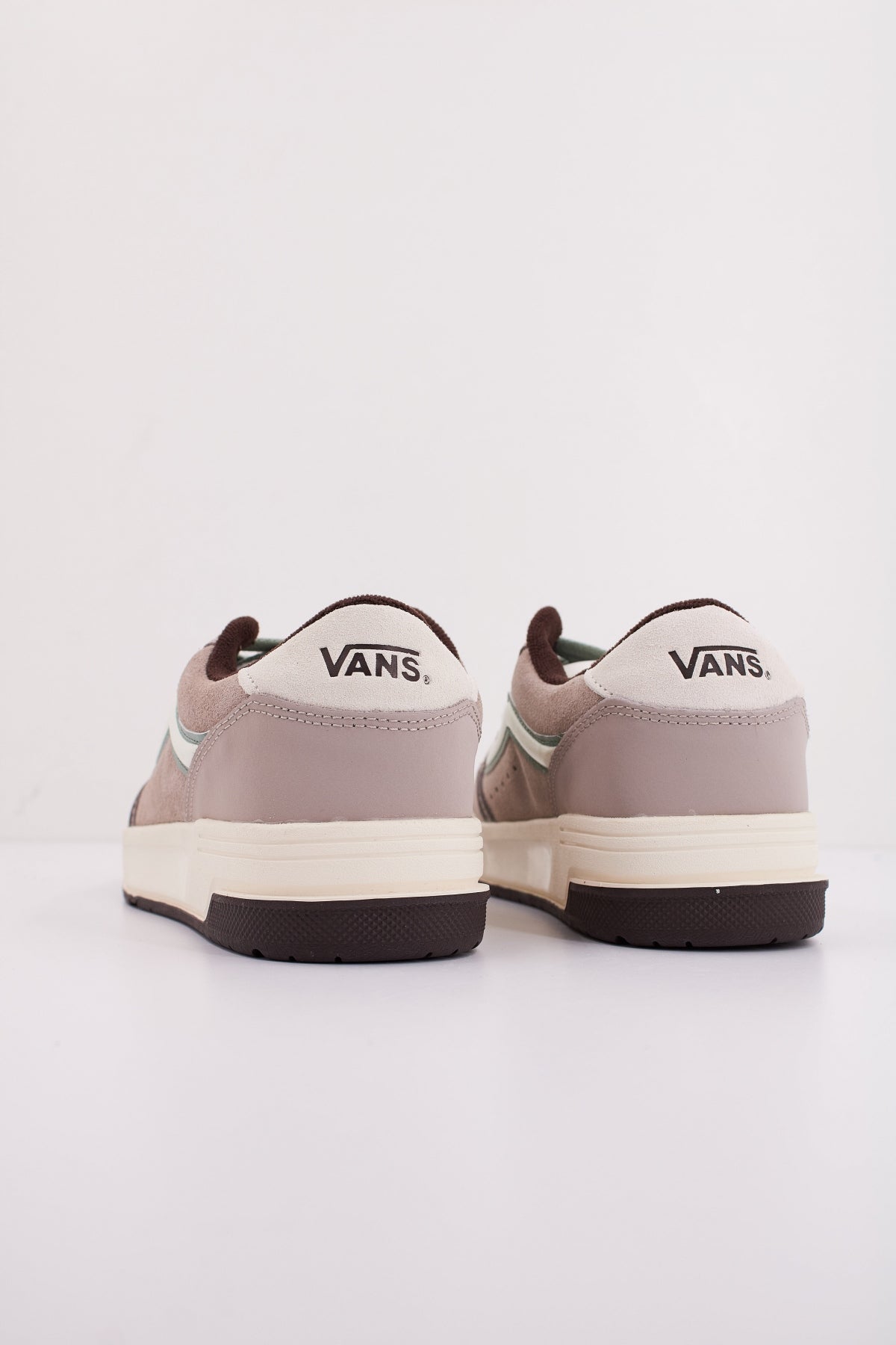 VANS HYLANE en color ATMSPHR  (4)