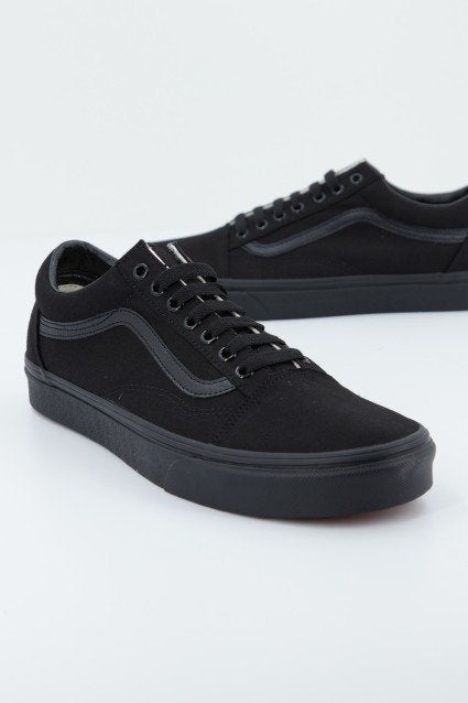 VANS OLD SKOOL en color BLACK  (1)