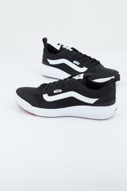 VANS ULTRARANGE EXO en color BLACK  (1)