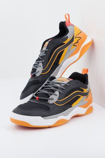 VANS UA BRUX WC en color BLKDRIZZLE  (1)