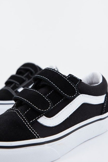 VANS OLD SKOOL V en color BLKTRUEWHT  (4)