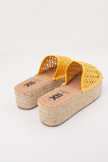 XTI X en color AMARILLO  (3)