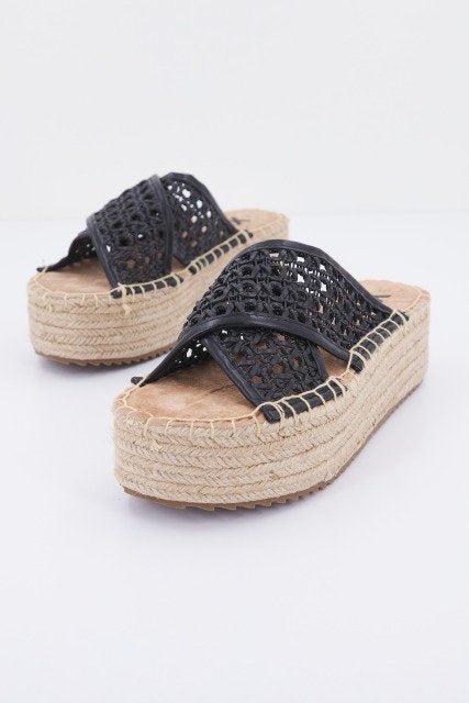 XTI X en color NEGRO  (2)