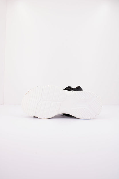 XTI X  en color NEGRO  (4)