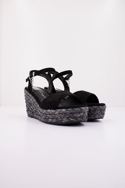 XTI X en color NEGRO  (2)